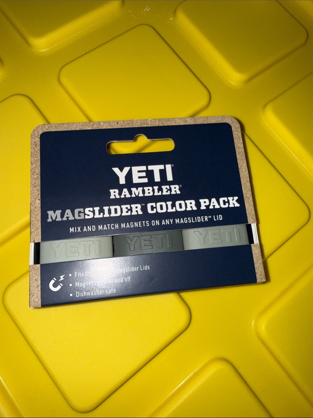 Last one - yeti camp green Magslider pack